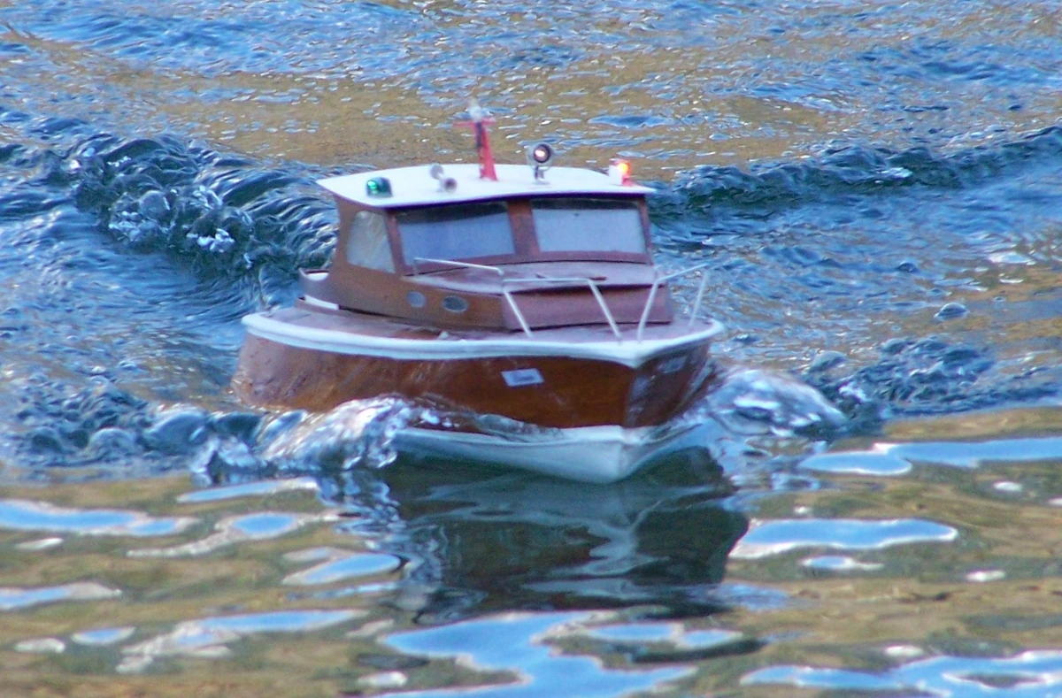 Yacht Lena